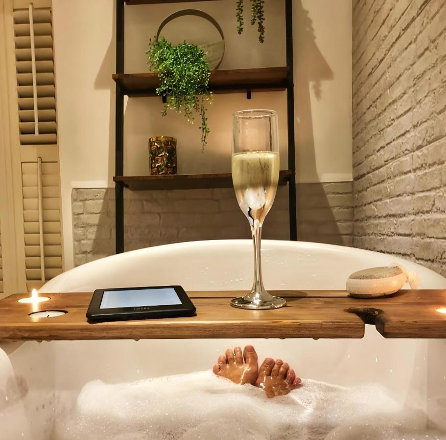 The Little Cottage By Truabode Holiday Lets & Short Lets Newquay - Parking, Wifi & Pet Friendly Brauneberg Ngoại thất bức ảnh